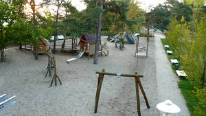 Spielplatz in Baabe, direkt hinter der Düne